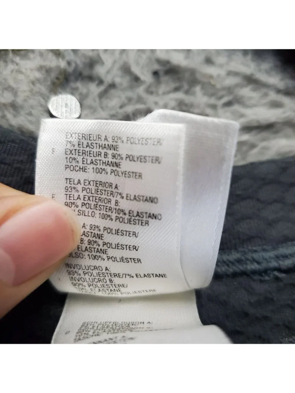 The North Face Mens Size Medium Gray Long Sleeve Pullover Polyester Stretch